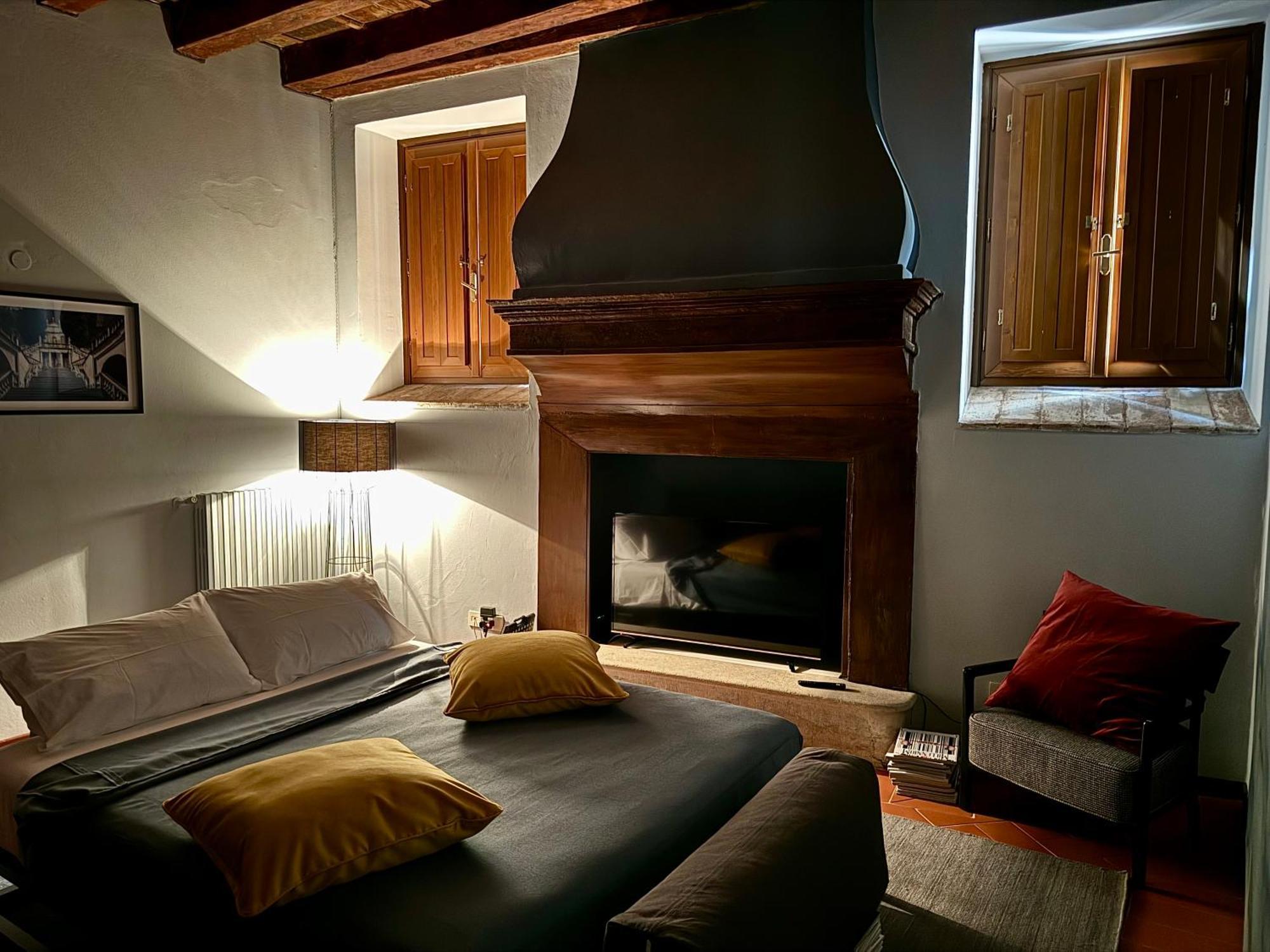 Dimora Legnazzi_A Gem In The Heart Of Brescia Apartment Exterior photo